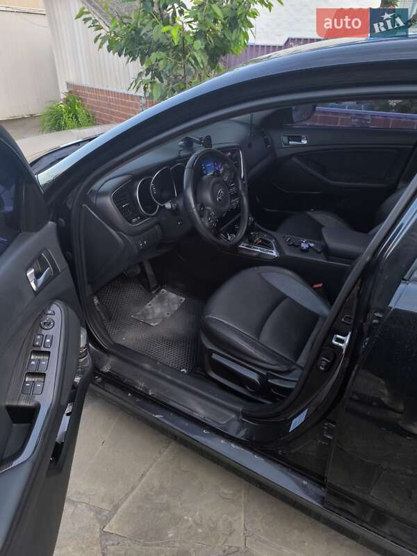 Седан Kia K5 2015 в Ставищі