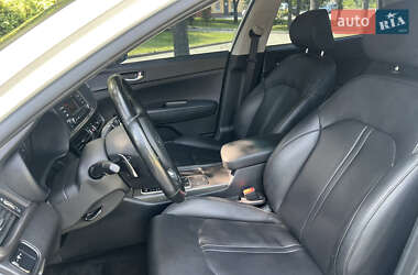 Седан Kia K5 2017 в 