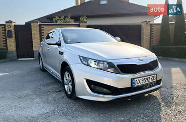 Седан Kia K5 2012 в Харькове