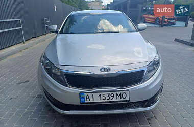 Седан Kia K5 2012 в Винниках