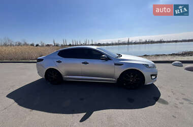 Седан Kia K5 2012 в 