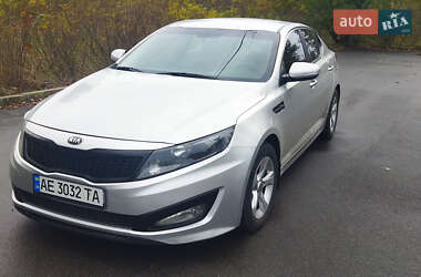 Седан Kia K5 2012 в 