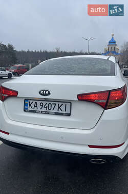 Седан Kia K5 2013 в 