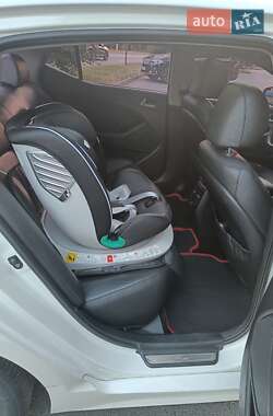 Седан Kia K5 2014 в 