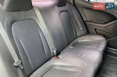 Седан Kia K5 2013 в 