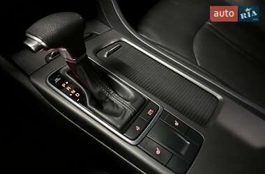 Седан Kia K5 2015 в 