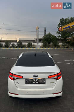 Седан Kia K5 2012 в Белгороде-Днестровском