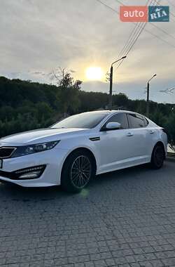 Kia K5 2011