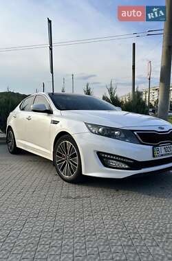 Седан Kia K5 2011 в 