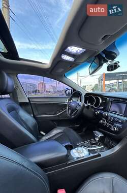 Седан Kia K5 2011 в 