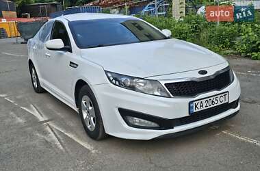 Седан Kia K5 2013 в 