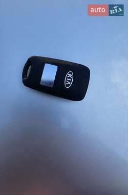 Седан Kia K5 2013 в 