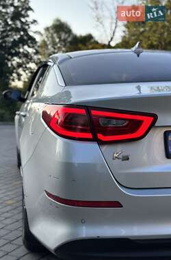 Седан Kia K5 2014 в 