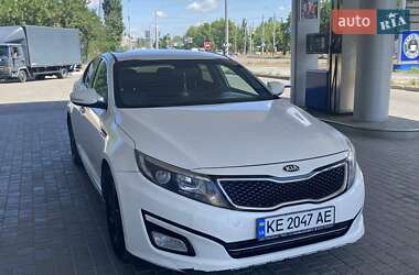 Седан Kia K5 2014 в 
