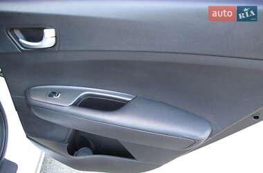 Седан Kia K5 2017 в 
