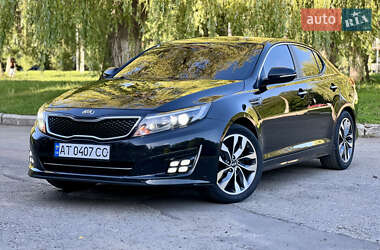 Седан Kia K5 2015 в 