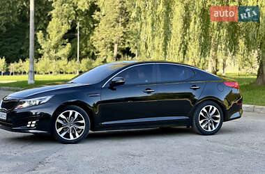 Седан Kia K5 2015 в 