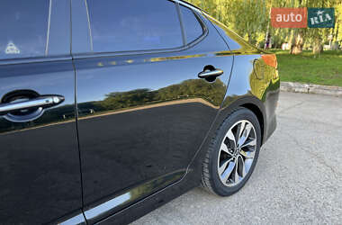 Седан Kia K5 2015 в 