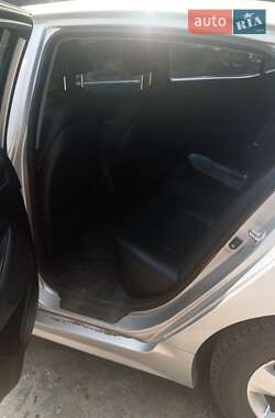 Седан Kia K5 2014 в Дніпрі