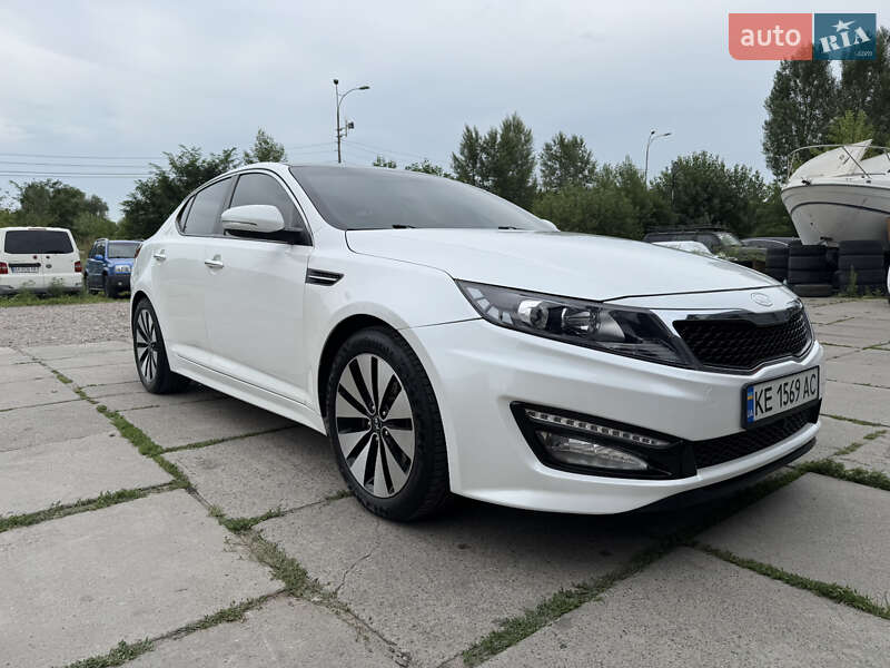 Седан Kia K5 2012 в Киеве