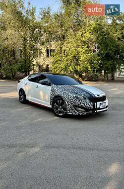 Седан Kia K5 2010 в Кривому Розі