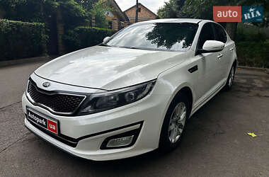 Седан Kia K5 2013 в Києві