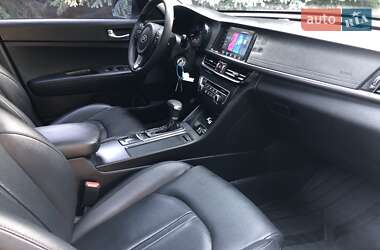 Седан Kia K5 2017 в 