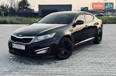 Седан Kia K5 2010 в Києві