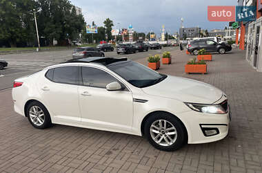 Седан Kia K5 2013 в Києві