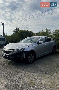 Седан Kia K5 2015 в Киеве