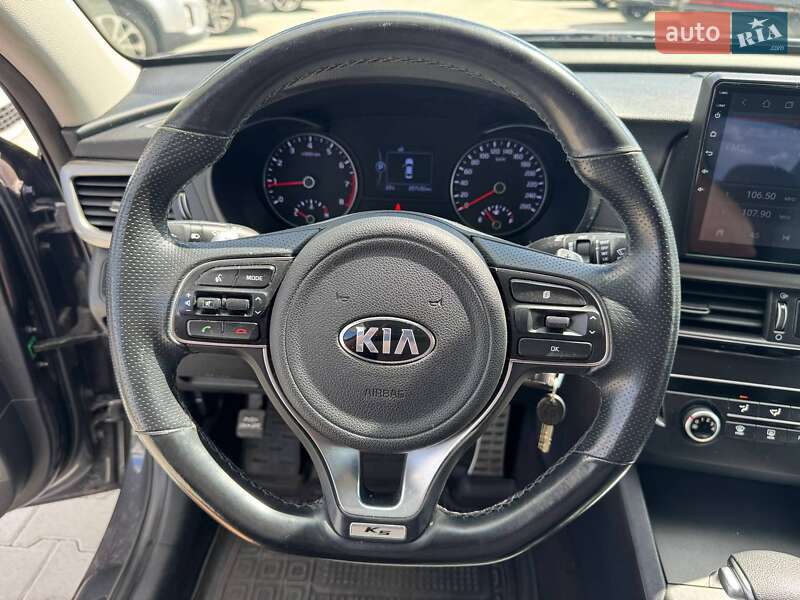 Седан Kia K5 2016 в Киеве фото 10 Седан Kia K5 2016 в Киеве