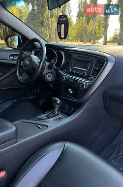 Седан Kia K5 2014 в 
