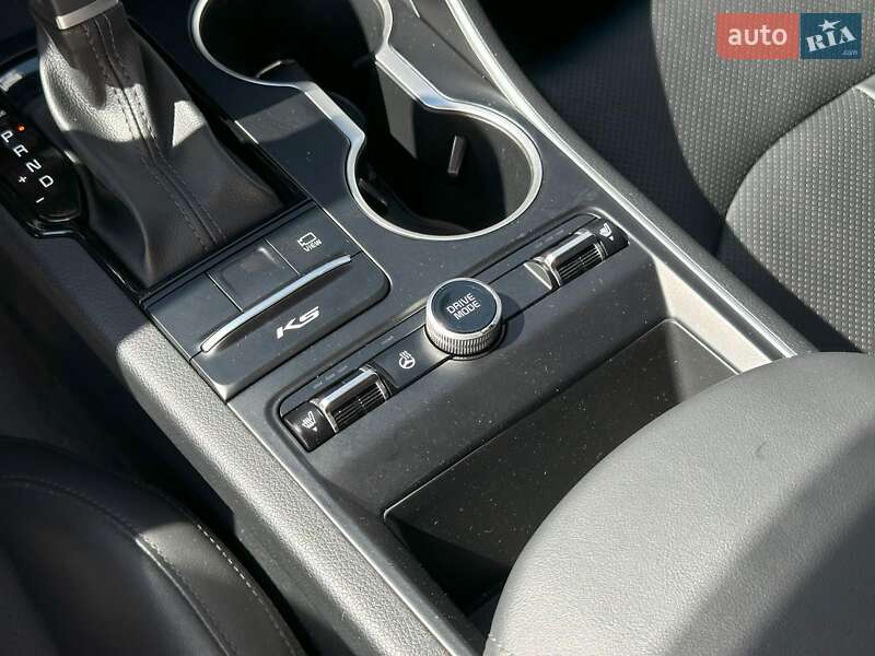 Седан Kia K5 2020 в Виннице
