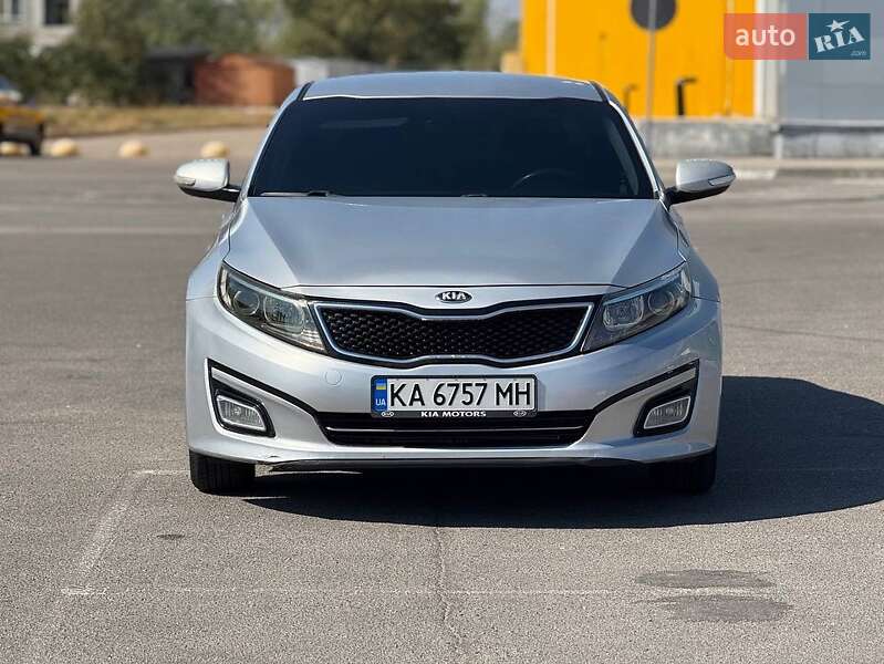 Седан Kia K5 2014 в Запорожье