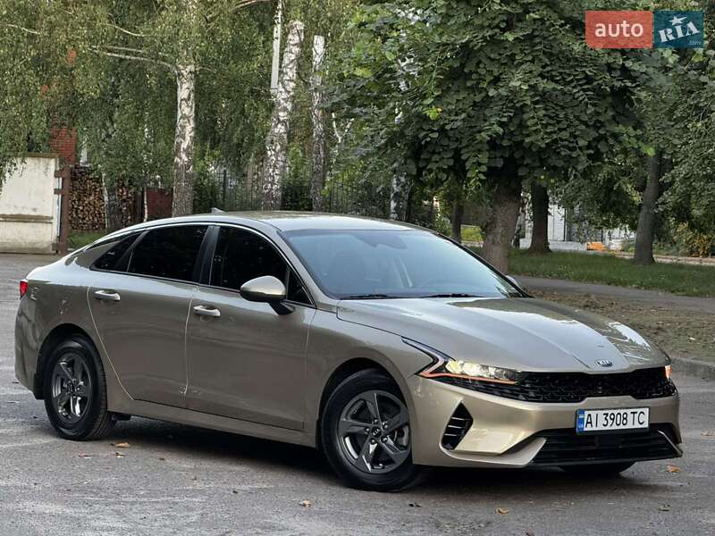 Седан Kia K5 2021 в 