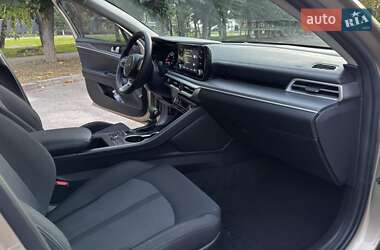 Седан Kia K5 2021 в 