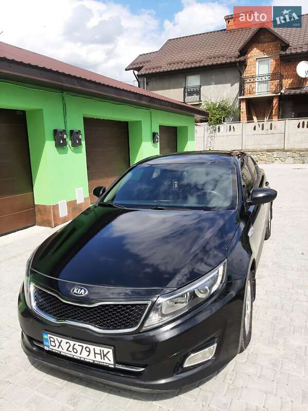 Седан Kia K5 2014 в Каменец-Подольском