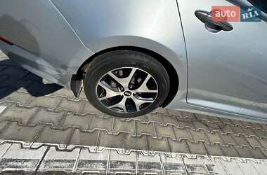 Седан Kia K5 2013 в 