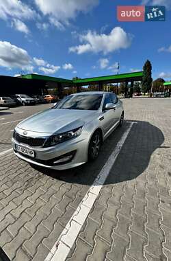Седан Kia K5 2013 в Кременчуге