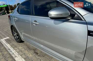 Седан Kia K5 2013 в 