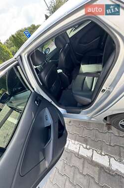 Седан Kia K5 2013 в 
