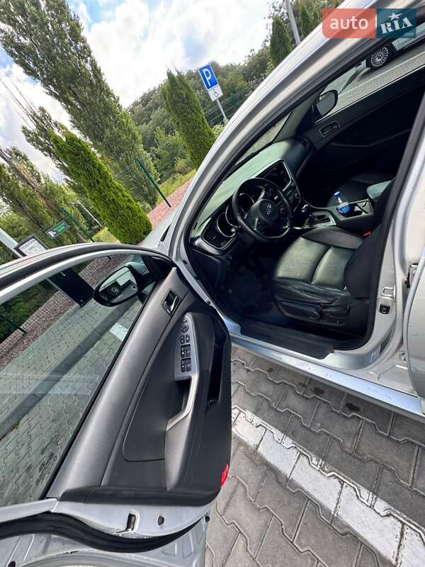 Седан Kia K5 2013 в Кременчуге