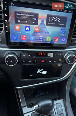 Седан Kia K5 2014 в 