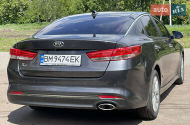 Седан Kia K5 2016 в 