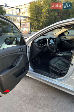 Седан Kia K5 2013 в 