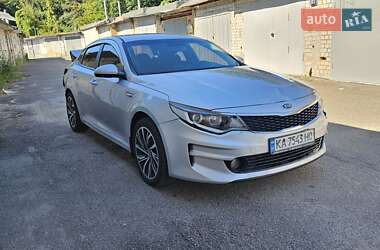 Седан Kia K5 2016 в Києві