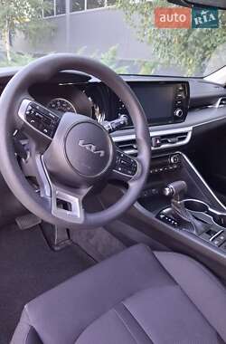 Седан Kia K5 2021 в 