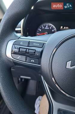 Седан Kia K5 2021 в 