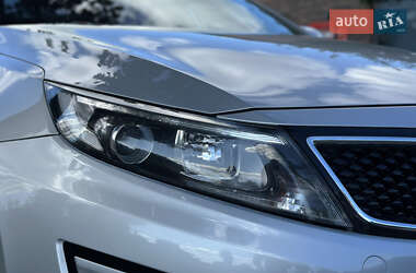 Седан Kia K5 2015 в 