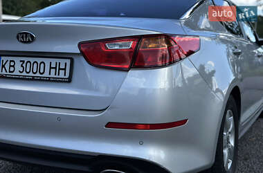 Седан Kia K5 2015 в 